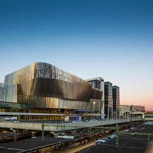 https://radisson-blu-waterfront.find-stockholm-hotels.com
