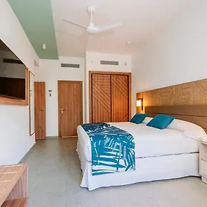 https://riu-latino-adults-isla-mujeres.quintano-roohotels.com